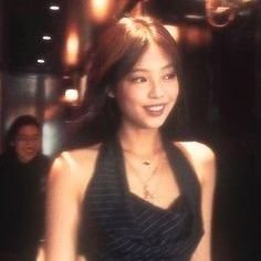 aeomii_'s profile picture. 𝑒𝑠𝑓𝑝 | ♒ | 7𝑤8 | 𝑚𝑎𝑟𝑣𝑒𝑙 | 𝑘𝑝𝑜𝑝 | シ︎ |𝑠ℎ𝑖𝑓𝑡𝑖𝑛𝑔