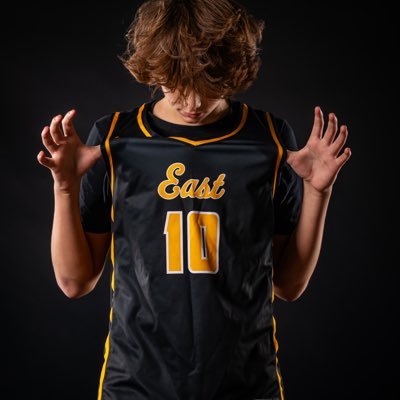 Fort Zumalt East 2027 Varsity Basketball, 6,1 Guard, 636-577-3021, 3.8 GPA, 180 lbs