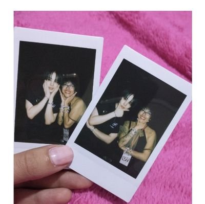 NicoleSMph's profile picture. I have two lifestyle's
Kpop fangirl/ journalist girl 
:(: