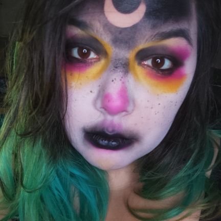 _Vieffe_'s profile picture. Burdèl,la semplice verità è che son caotica. Tutto il resto è rimasto impigliato..

@strigoi_art