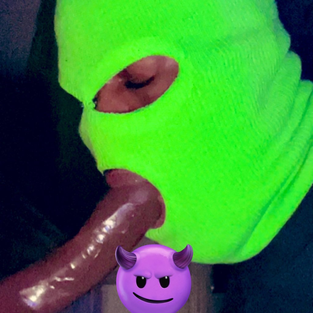 No kiss and tell ass niggas chi #Dickeater #nofacenocase #musty #oralfetish #sneakylink #bigdicks #freaks #fatass #group #3sums #nut #prettyfeet🦶#chitown