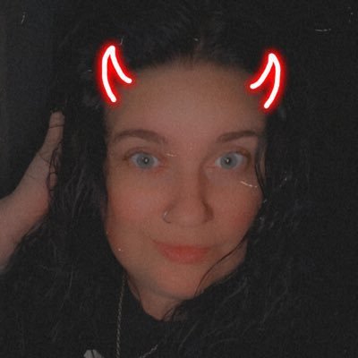I'm a girl gamer who enjoys playing Call Of Duty. I'm 30 years old and I stream on Kick :) https://t.co/S12F6HpV81