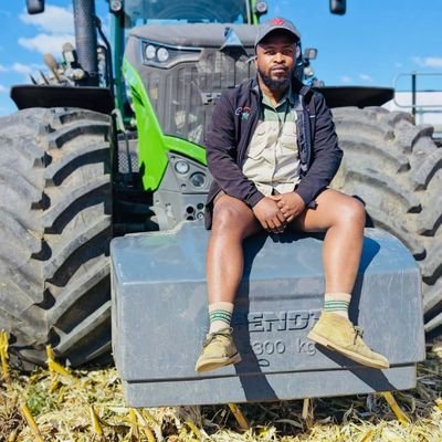 Director at Noliqua Legacy, Commercial Snail & Poultry Farmer, African Agribusiness Leader, Actor, Voice Artist. IG @Bayandatancred. BornToFarm Apparel ®️