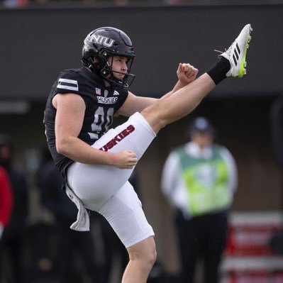 Punter @NIU_Football @niubusiness     BS in Finance | MS in Finance | MS in Accounting