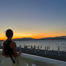 thigiez20800's profile picture. If you have sunshine in your heart, there must be poetry and distance