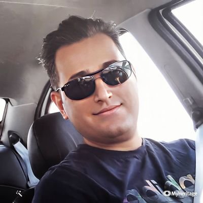 vahid_rzi's profile picture. 