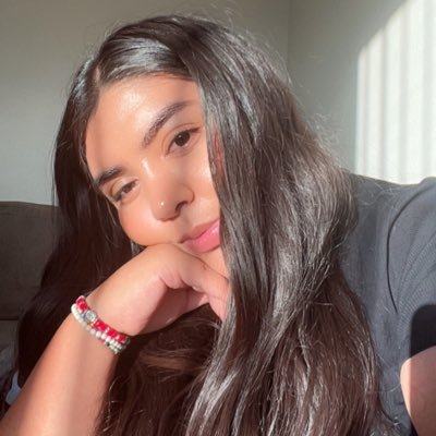 nayelliduraan's profile picture. me vale