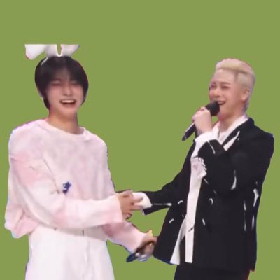 🏳️🌈 she/her 23 | obsessing over ASTRO ✶ and TXT ★ MOA • AROHA • HAMO |