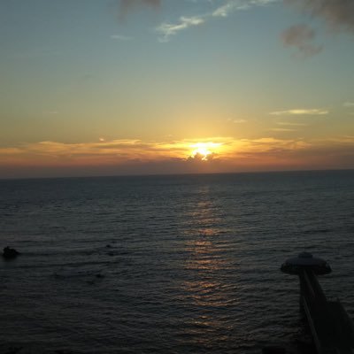 zwq9asJzubRBEpn's profile picture. 