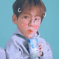 백현니 ·͜·♡(@itsmeauuu) 's Twitter Profile Photo