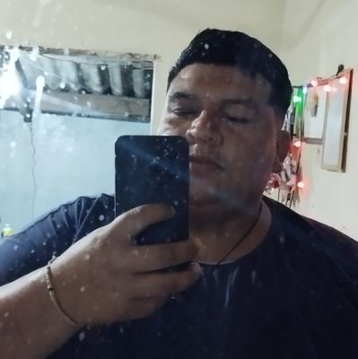 SanguinaJose's profile picture. eu sou daqueles que da o papo reto e vive torto,assim é fácil né