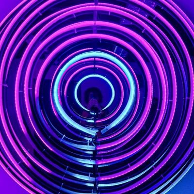 aroznows1111's profile picture. 