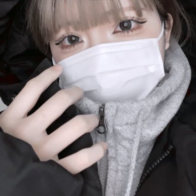 rrrrrrrrreika__'s profile picture. カショオと顔面工事のために🎈💆♀️🚺埋没、エラボト済 次は輪郭3点鼻フル目尻靭帯