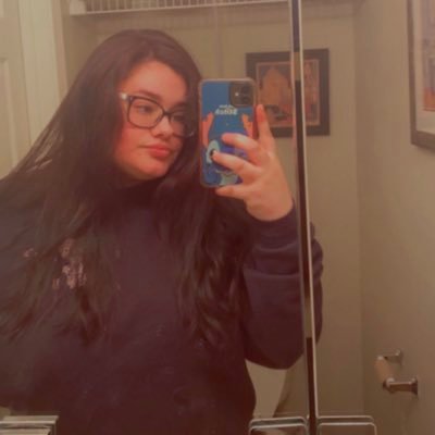 Gamer & Streamer 🎮 || 🇲🇽 🇵🇹 🇵🇱 🇮🇪 || 23 🥀 || insta: xxmakayla15xx