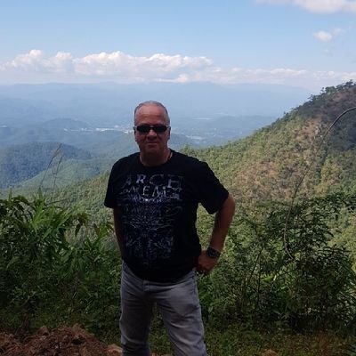 Dutchman in Thailand tweet about Bangkok🏠 and beyond , volgt het nieuws uit Nederland, Forza Vitesse💛🖤💛🖤, Good Cigars, Rum Lover, Rock/Metalmusic,Slow Life