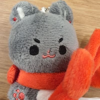 VlDlz6vBSYrAFDu's profile picture. 