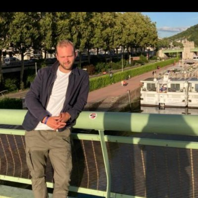 mr_brodrick's profile picture. Teacher, reader, music lover and amateur boxer.