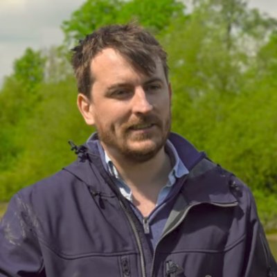 Charity CEO: @welshdeetrust/ @DyfrdwyCymru
Our objective: A river Dee free of pollution and full of wildlife
Farmer.
Objective: produce food, don't go bust