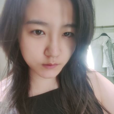 Aryat__'s profile picture. 哈哈党