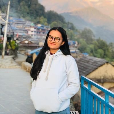 सरकारी कार्यालय जस्तै ढिलाे छ याे मन🤍पनि
बर्षौ भयाे एउटालाई बिर्सने काम दिएकाे
अझै सम्म पूरा भएको छैन!!🙄
IT_student❣️
#BIM_student 🌹