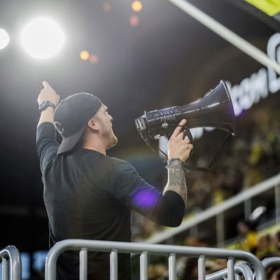 Adventurer, seeker of truth.. #Crew96, Gate 5 Columbus original member, St.Pauli OH, Founding member of Champion City 96. My views are my own.