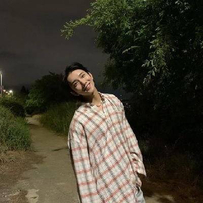 EKSOESJEY's profile picture. eris/shawol/czennies/elf/igot7/carat