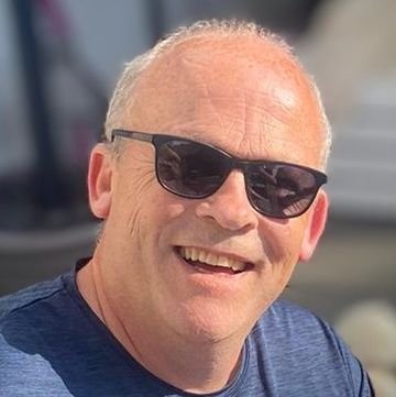 Julie's worse half and Megan's proud Dad ♥️ | Building Glow Therapeutics 🚀 | Golf enthusiast ⛳ | Loyal Glasgow Rangers fan ⚽ | Clusterhead 🤕 |