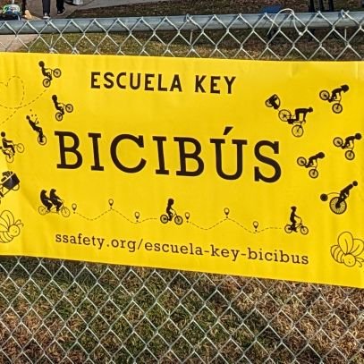 Bicibús for students & families biking to Escuela Key in @ArlingtonVa. We ride Friday mornings with 3 separate routes.

https://t.co/cBcC6T2UOJ