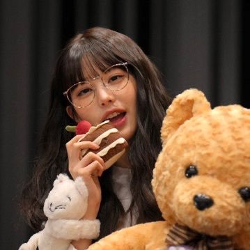 injil_hatkeyk's profile picture. 