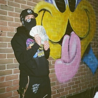 ibinalias's profile picture. Riverdale creative #sitosway 🧸❤️‍🔥