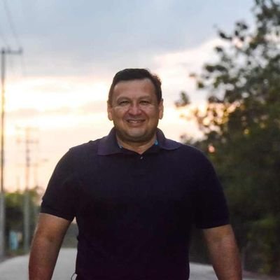 josemaruizg's profile picture. Orgullosamente Umanense, apasionado de la música, la trova y el rock.