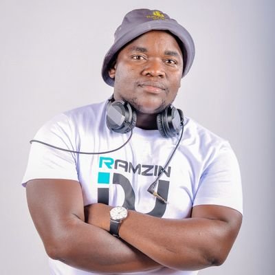 Rabelani Mundalamo who was born and raised in place called Khubvi in Venda ,who later on moved to JHB because of school and ended up doing Music