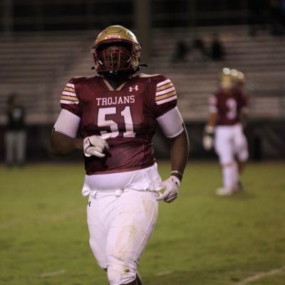 Harnett Central High School | 2.9 GPA | DL | C/O 2024 6’0 250 Ibs Email:vandergriffnydarius@gmail.com | 2x all conference 🏈
