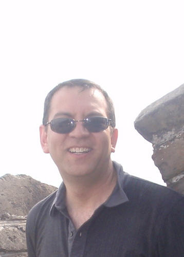 Christian. Hubby. Dad. Techie. Newsjunkie. avid retweeter.  Socially-conservative/Fiscally Libertarian. Skier.