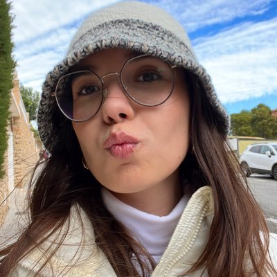 evermorexclau's profile picture. faith in the future ✨ كلامك الجميل