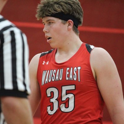 Wausau East High School C/O 2025 6’6 230lbs 🏈 LT/DT/LS 🏀 PF/C - Unweighted 3.7 GPA - 📞 715-270-0730 Bench: 245 Squat: 350 Deadlift: 425 40Time: 5.14s