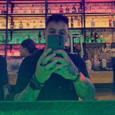 Diseñador y artista digital, procura encontrar lo que no estas buscando
