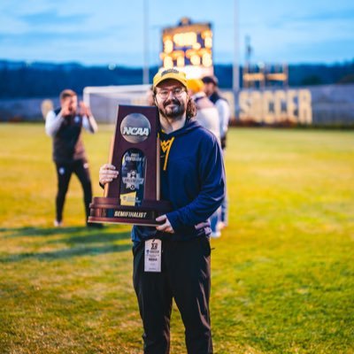 creative intern @wvusports 🎨📸🎥 | wvu ‘25 🏔