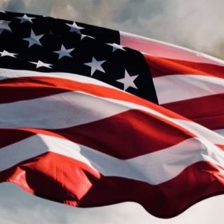 5SeparateChecks's profile picture. John 3:16
 ETHNIC American, Constitutionalist, Educator & Writer,  #BostonBorn, Anti Globalism, #RhodeIslandREBEL, BFA, ThM, Diplômé Français
🇺🇸🇨🇵🇮🇱🇮🇹