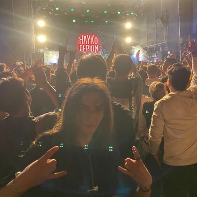 gelmiş geçmiş en ölü rockstar @surduler