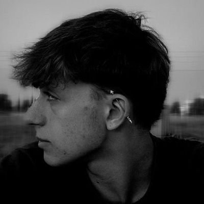 Bruno17379557's profile picture. ig:@brunoiozzo_11
yutiel cómeme los 2 huevos