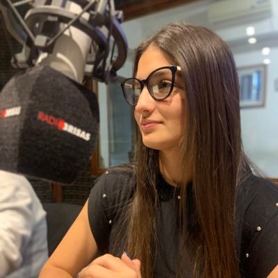 Estudiante de periodismo// Plan Luz y Brisa Deportiva en Radio Brisas (FM 98.5).// Marca Deportiva