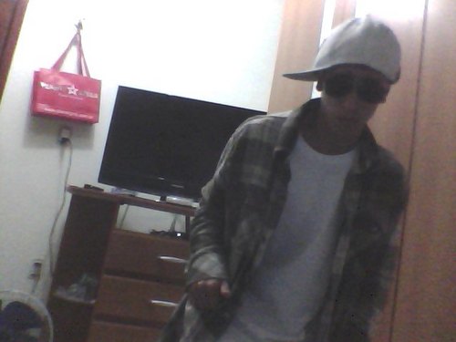 facebook: fsr_felipe@hotmail.com
msn¹: felipe.silvaramos98@hotmail.com
Canal:  http://t.co/JpHYw0AT