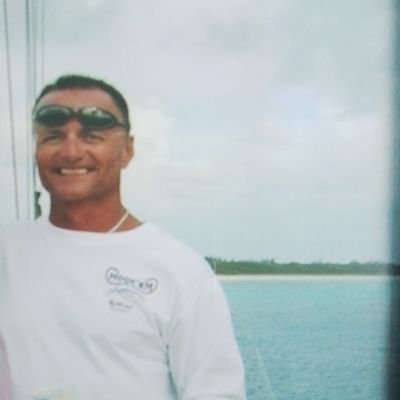 surfcatt57's profile picture. Utah football,  labrador retrievers .