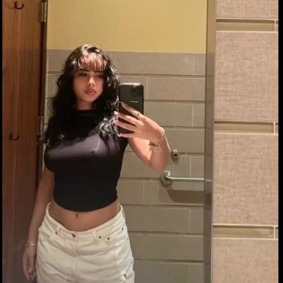 MarneyStee25156's profile picture. 