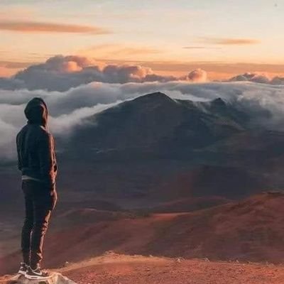 لن تفهموا ما بداخلي لذلك أكتفوا بقراءة ما اكتب
؟ محمود؟