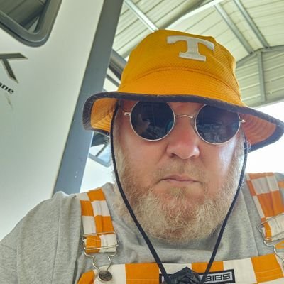 Army VET/ Infantry.. HS Coach 18yrs.  Love my family and the Tennessee Vols!