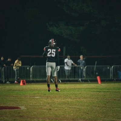 2025 | 5’11 175 | WR/DB | ATH @ Quince Orchard High School | 4.43 WGPA | 301-250-5117 |