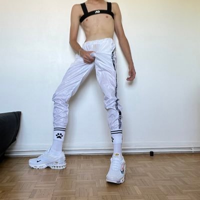 GayMerSneaKer 🐺 Profile