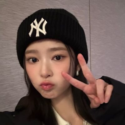 applepieyw's profile picture. Don't lie, then i'll not lie.